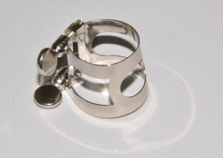Ligature for Tenor saxophone wide mouthpiece nickel-silver
